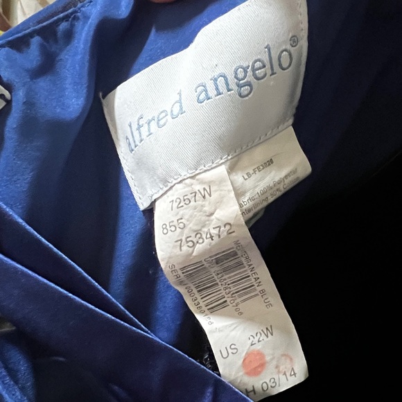 Plus Size Blue Gown - Picture 7 of 7